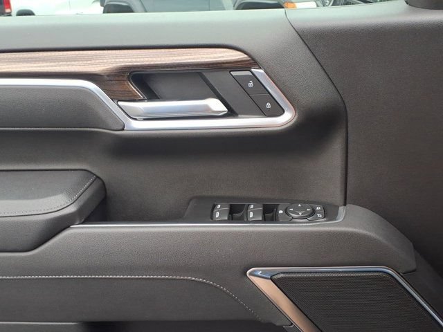 Used 2025 Chevrolet Silverado 1500 LT AWD/4WD image 21