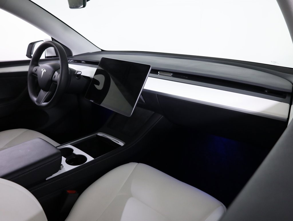 Used 2023 Tesla Model Y Performance image 57