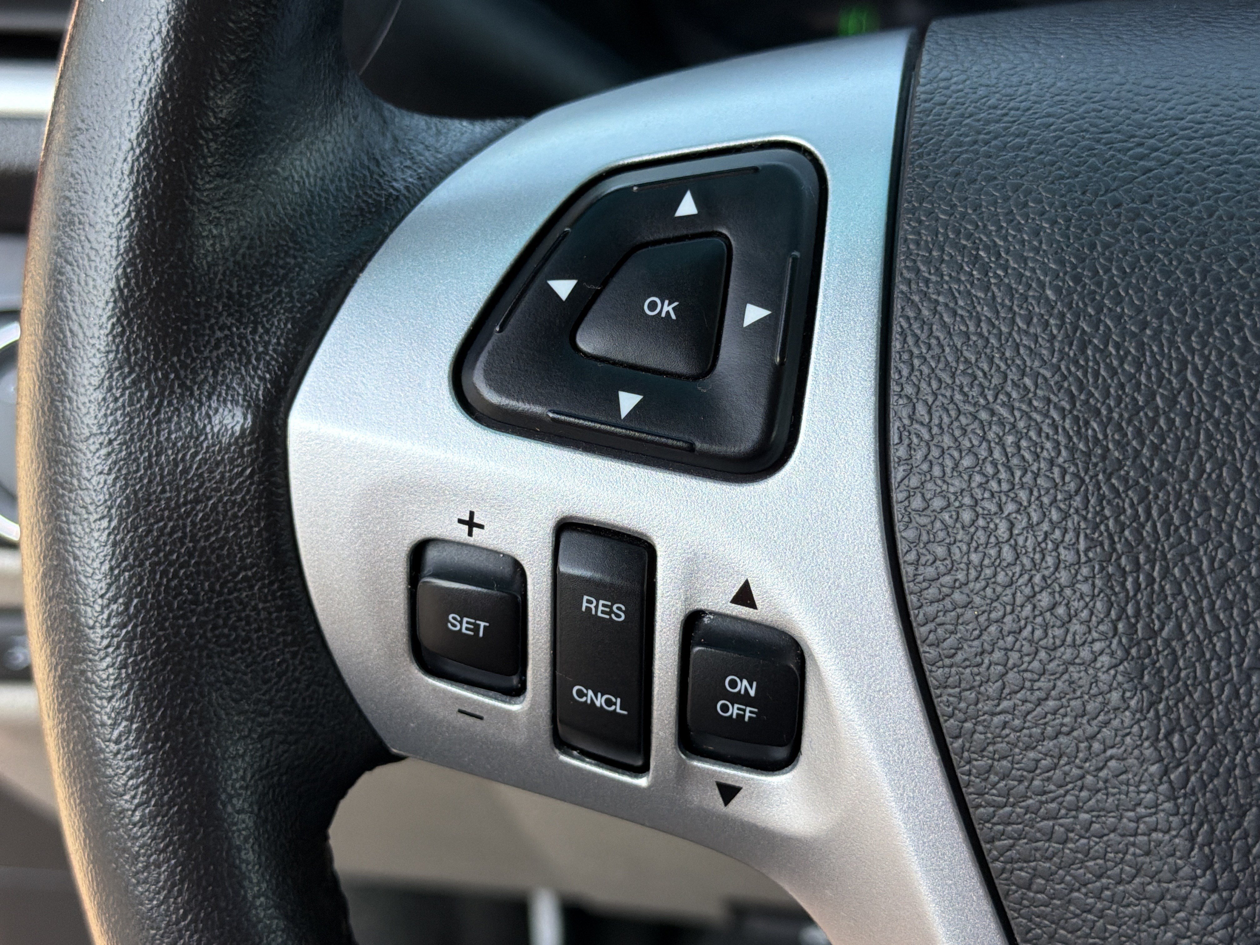 Used 2015 Ford Explorer Limited w/ Equipment Group 301A FWD image 22