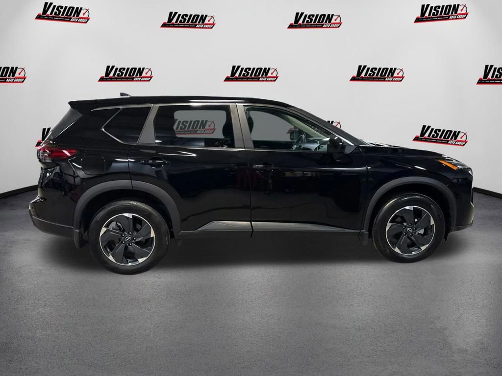 Certified 2026 Nissan Rogue SV image 4