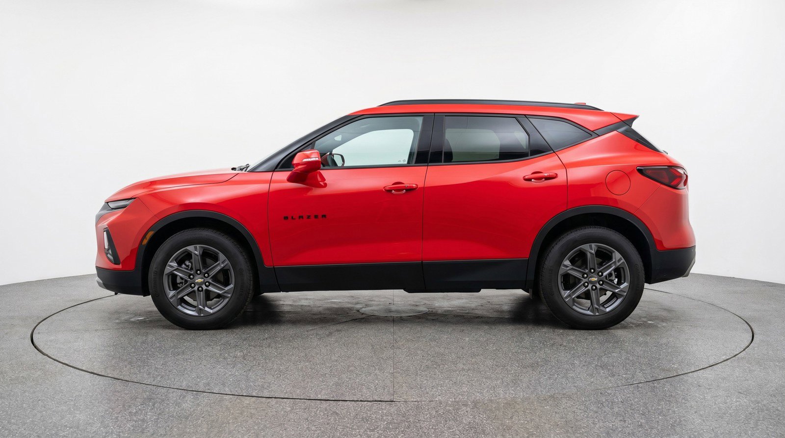 Used 2025 Chevrolet Blazer LT FWD image 5