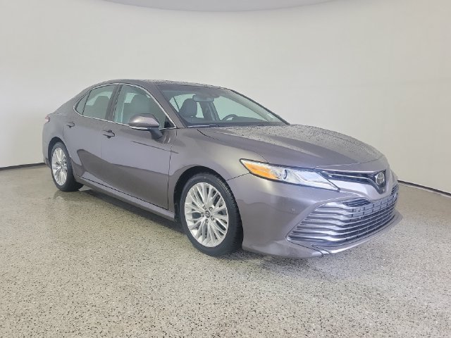 Used 2018 Toyota Camry XLE w/ Audio Package FWD image 4