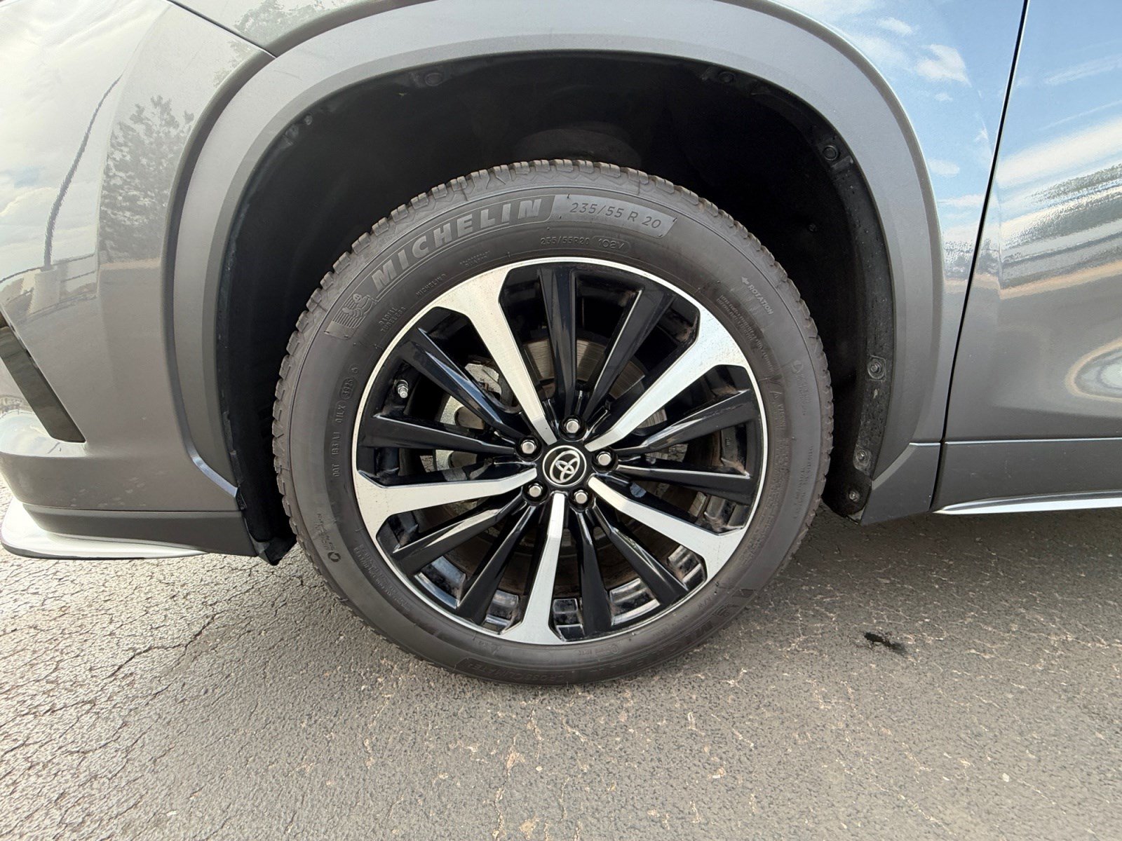 Used 2021 Toyota Highlander XSE AWD/4WD image 24