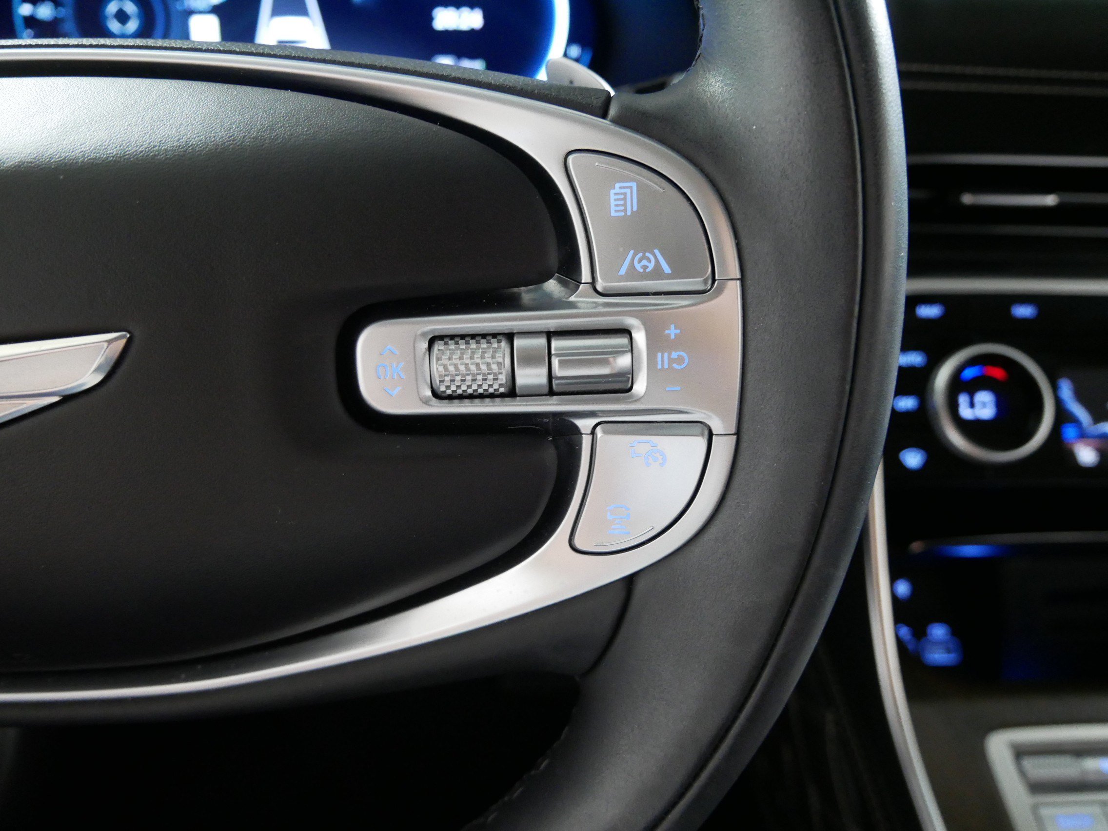 Certified 2023 Genesis GV80 3.5T AWD/4WD image 28