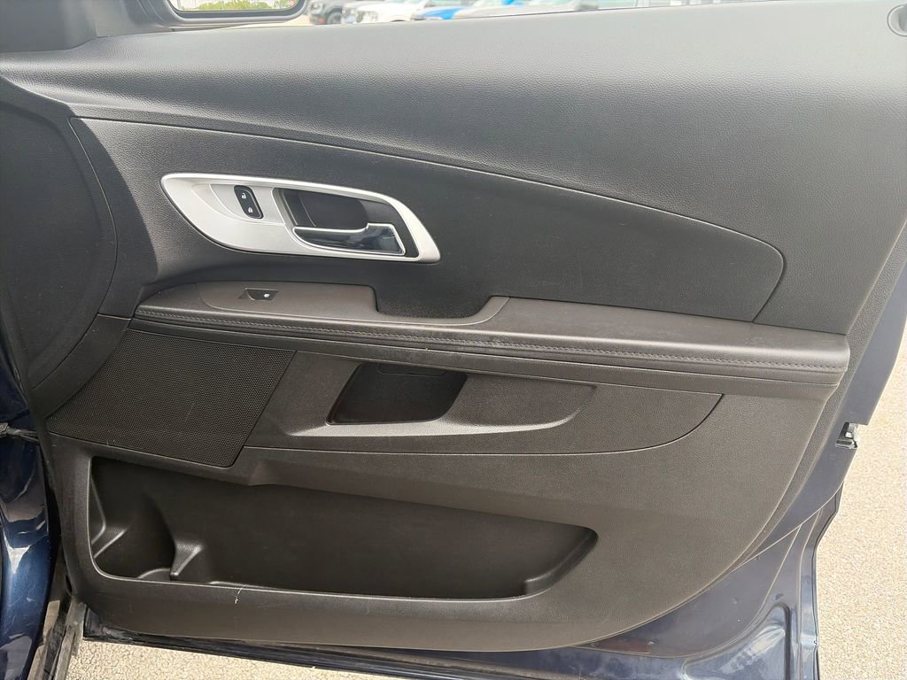 Used 2016 Chevrolet Equinox LT w/ Convenience Package FWD image 9