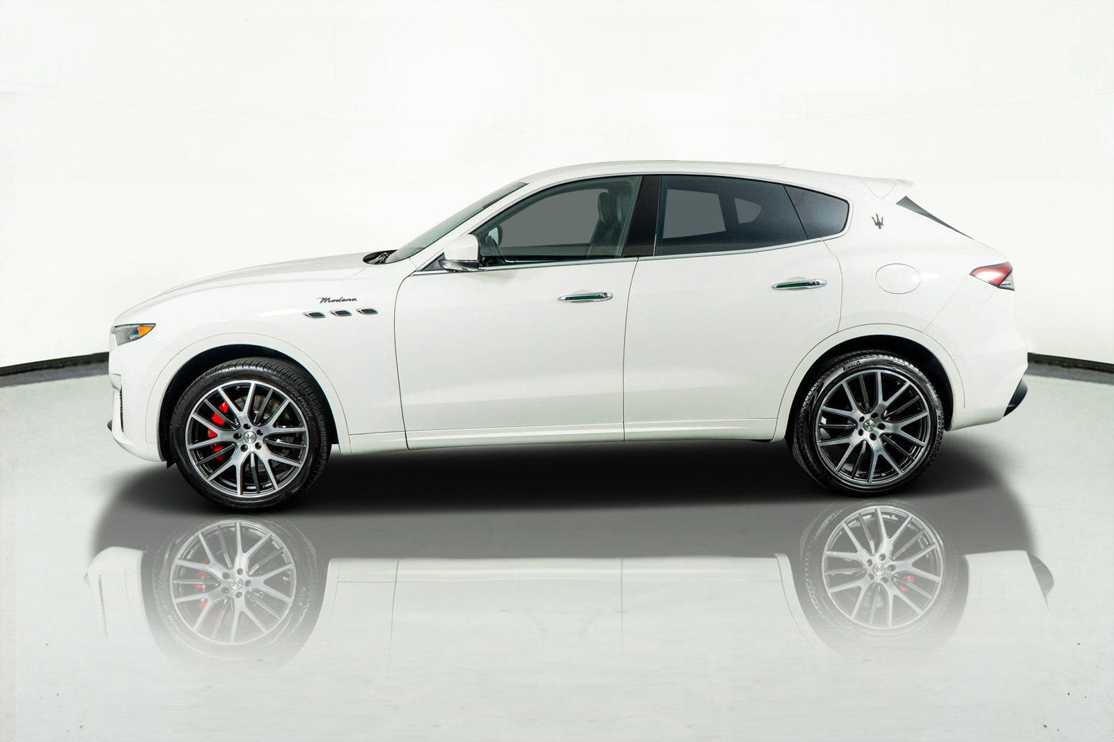 Used 2022 Maserati Levante Modena image 7