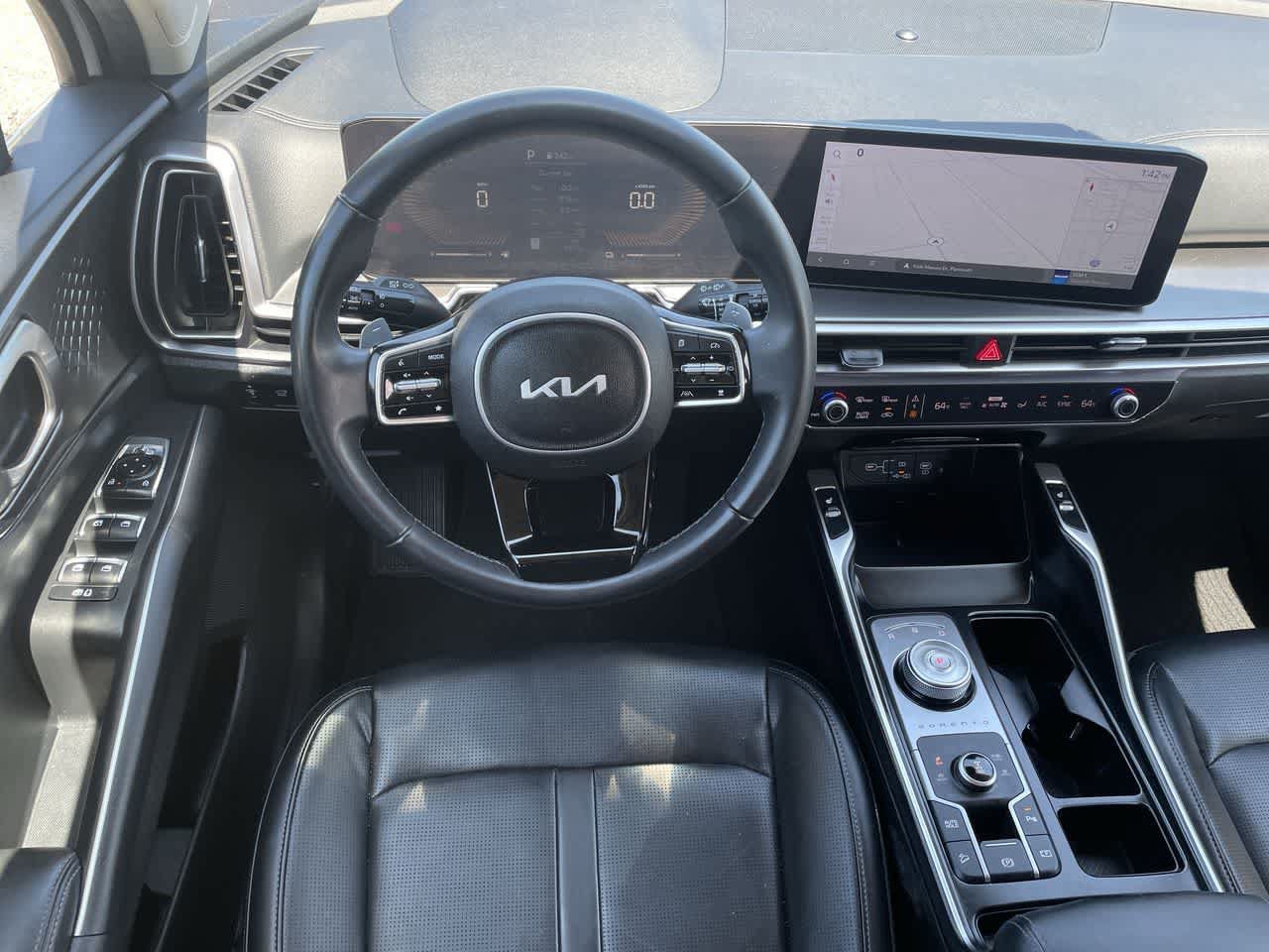Used 2025 Kia Sorento EX AWD/4WD image 11
