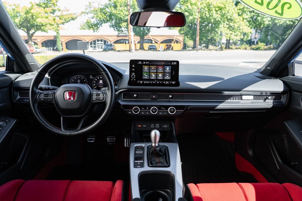 Used 2023 Honda Civic Type R image 9