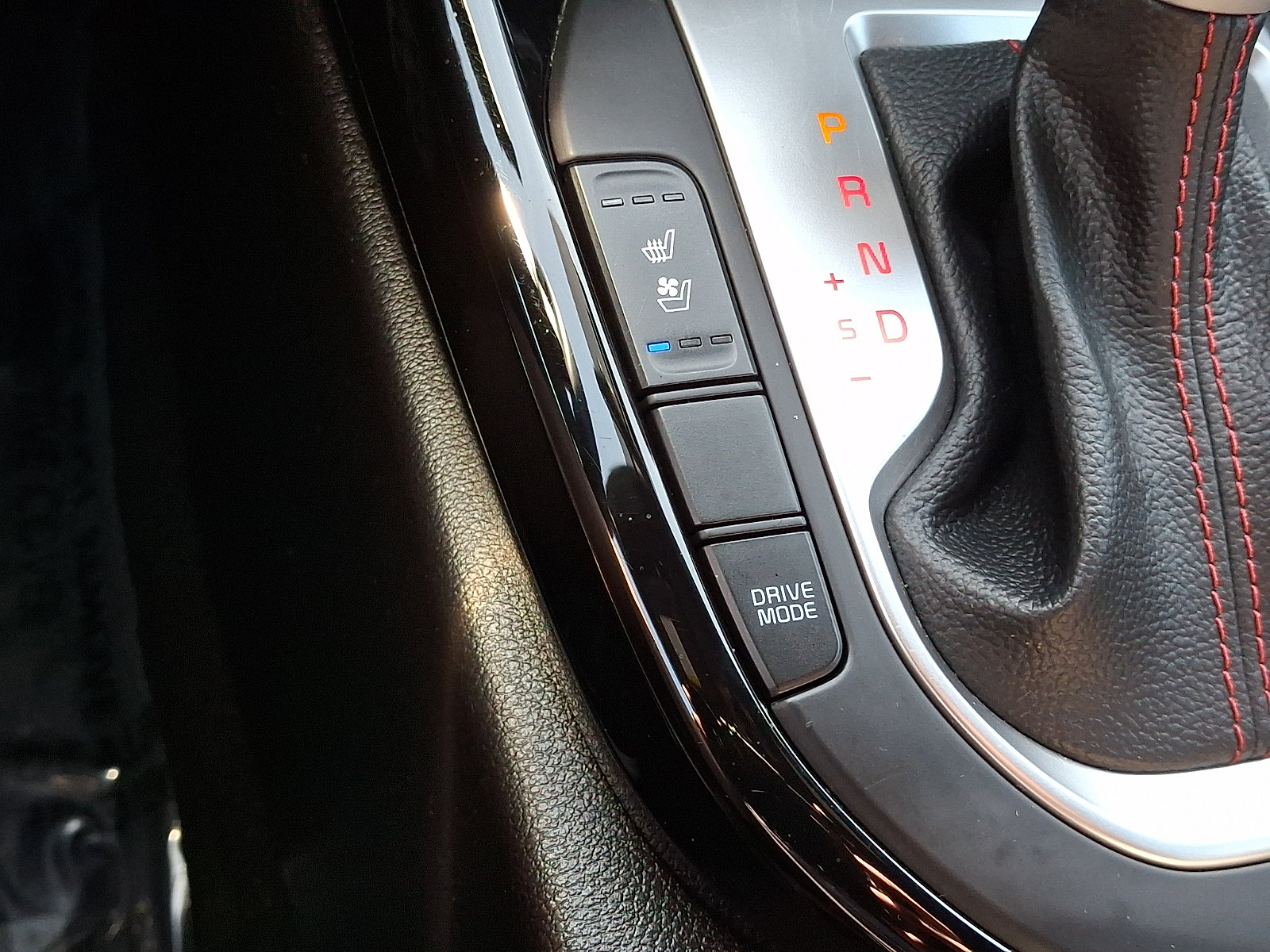 Certified 2023 Kia Forte GT w/ GT2 Package FWD image 24