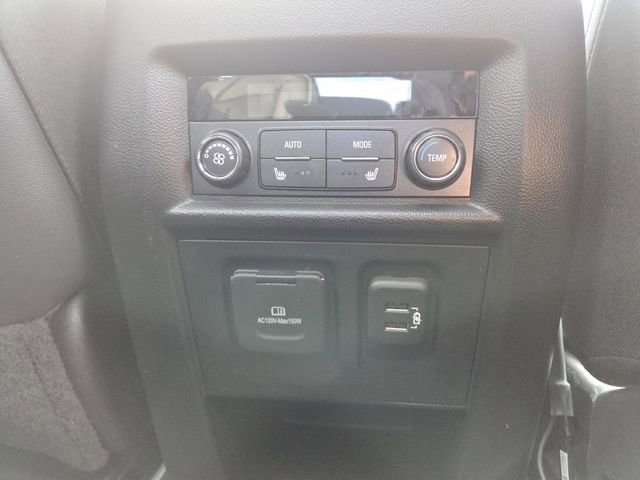 Used 2022 Chevrolet Traverse Premier w/ Redline Edition image 18