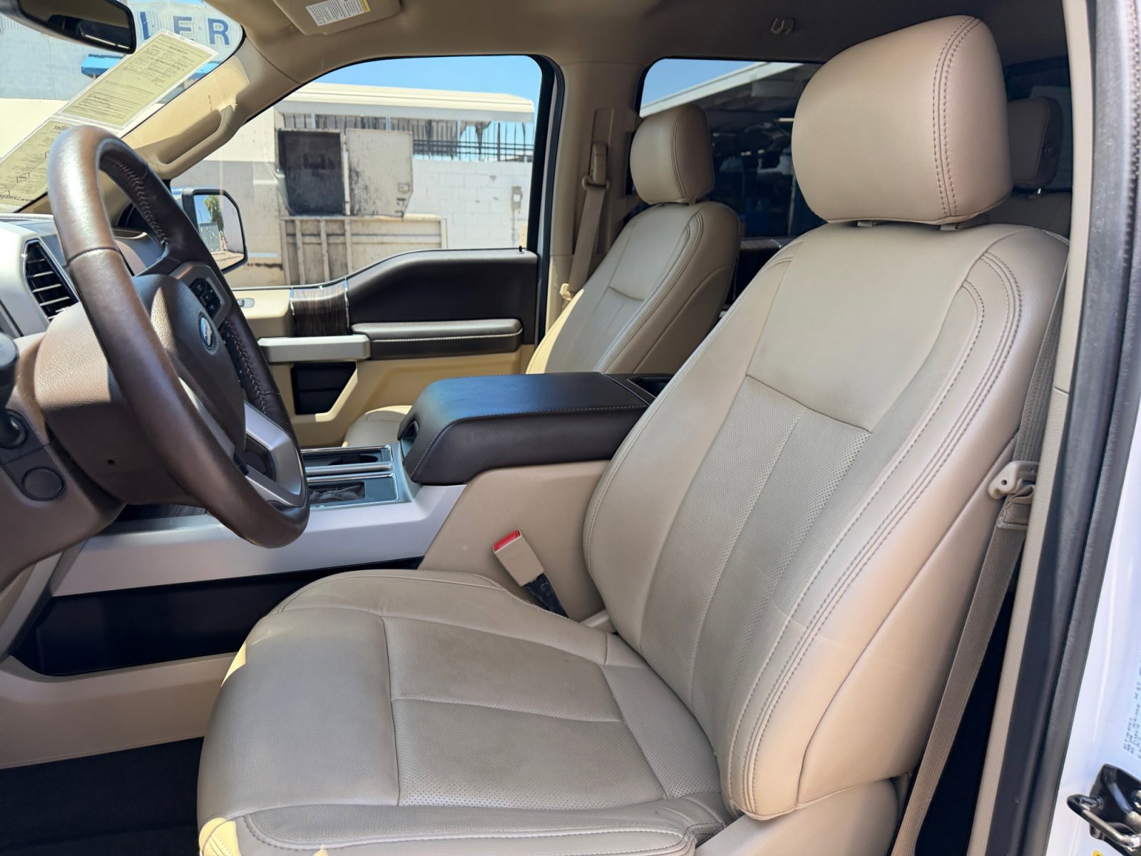 Used 2019 Ford F150 Lariat w/ Equipment Group 502A Luxury AWD/4WD image 14