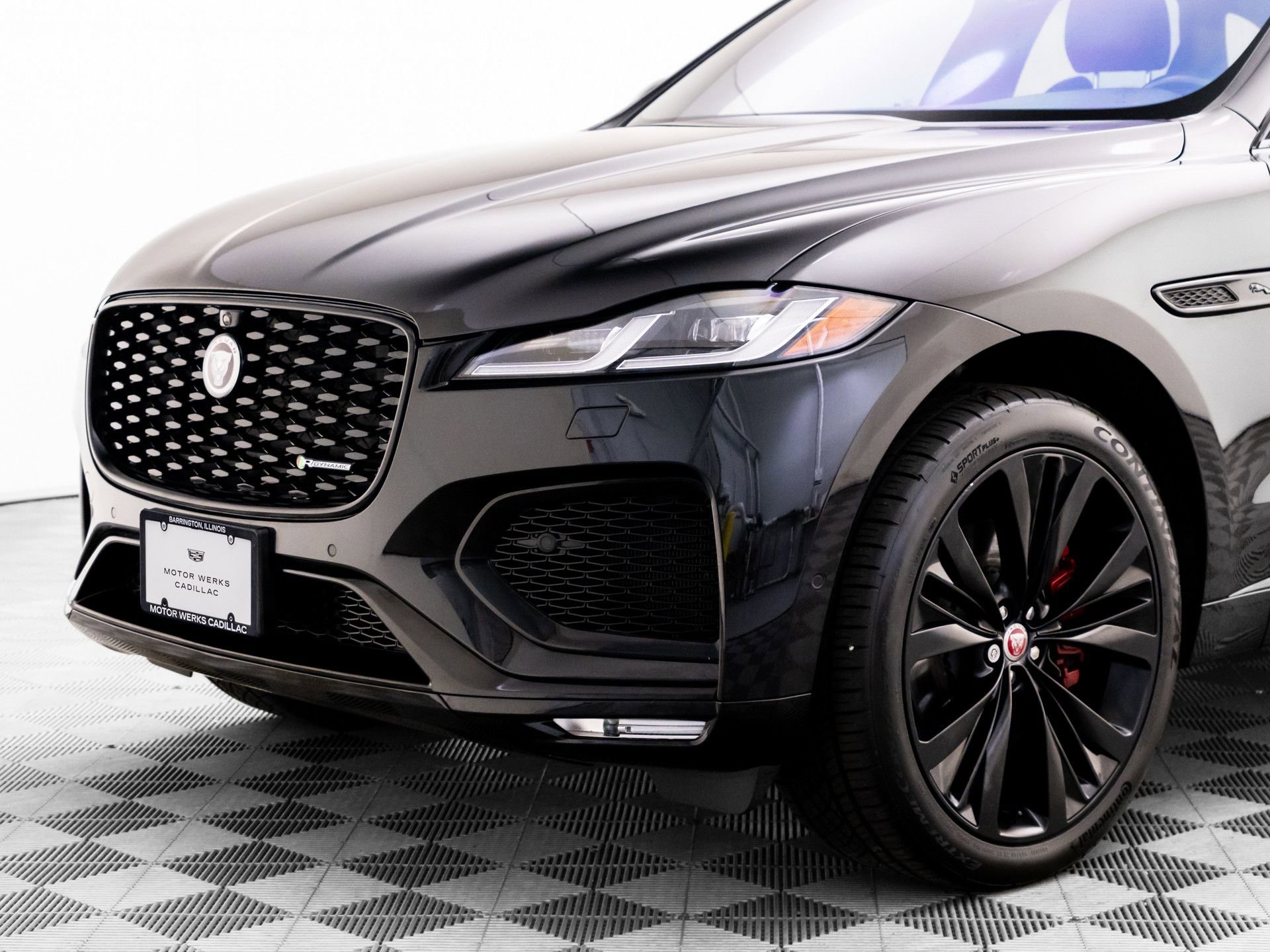 Used 2021 Jaguar F-PACE R-Dynamic S image 40