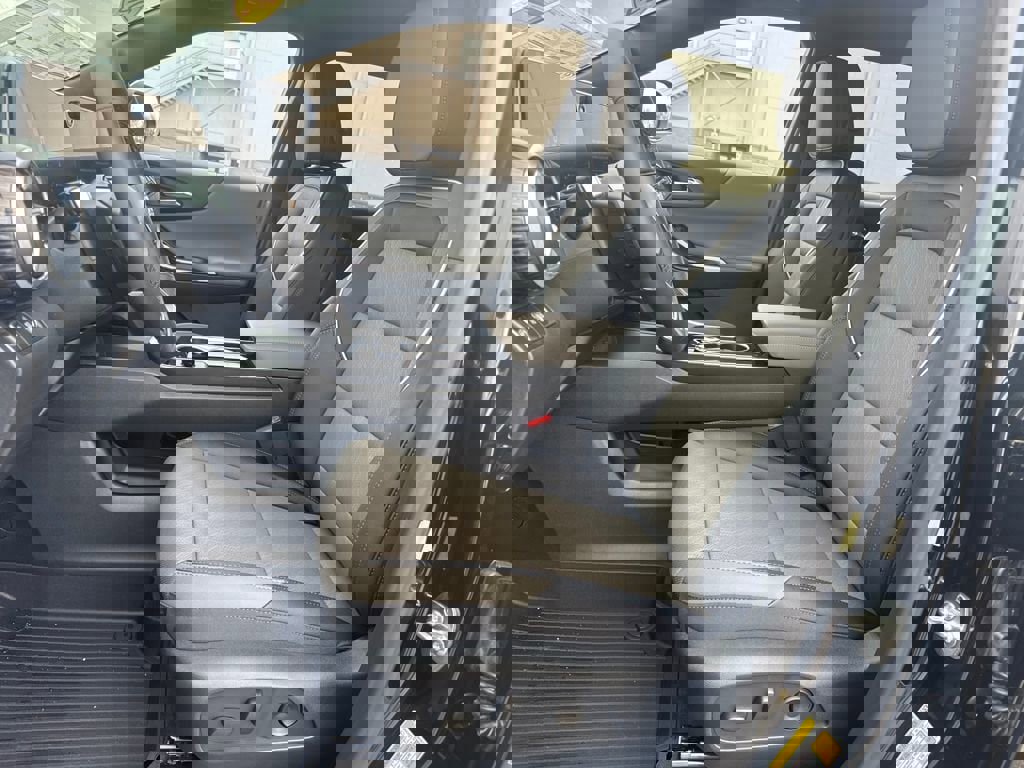 New 2026 Chevrolet Equinox LT w/ Convenience Package II image 15