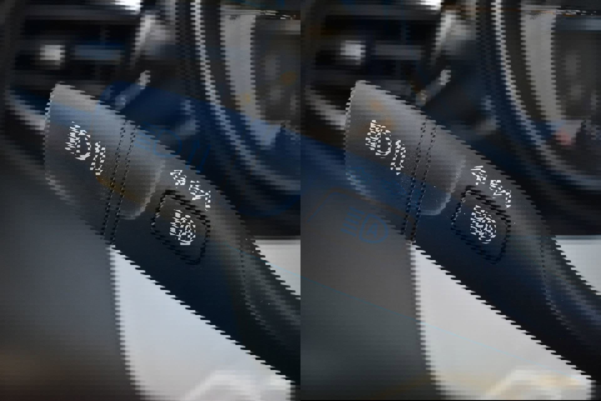 Used 2023 Buick Encore GX Essence w/ Experience Buick Package FWD image 24