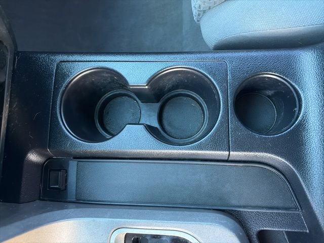 Used 2010 Toyota Tundra 4x4 CrewMax image 16