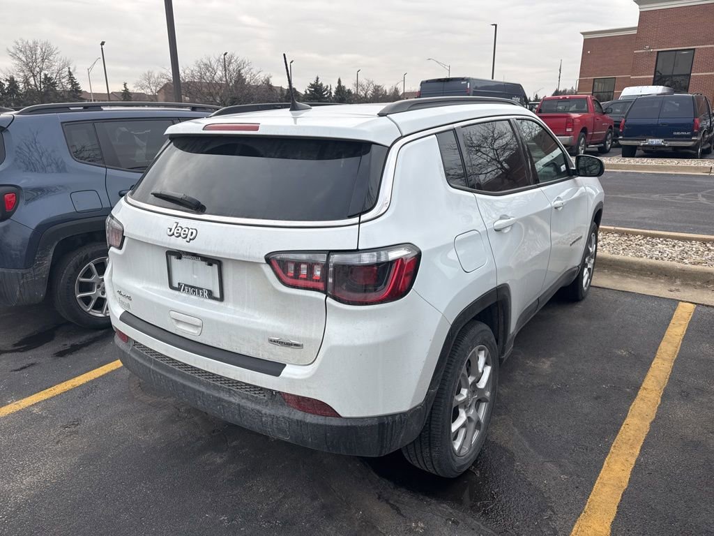 Used 2024 Jeep Compass Latitude w/ Sun and Sound Group image 6