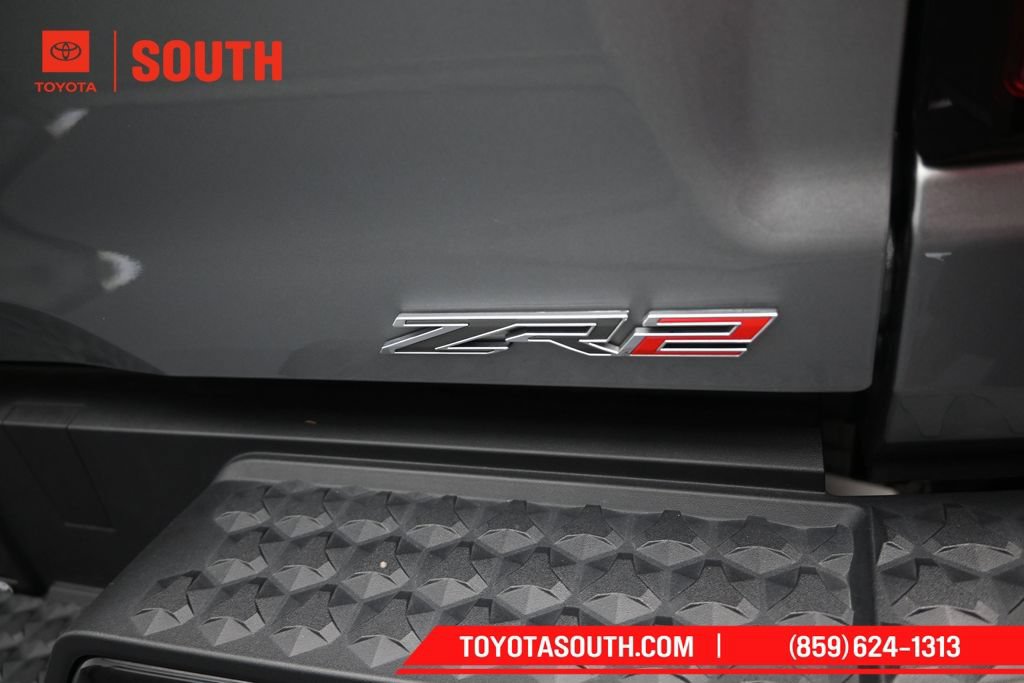 Used 2024 Chevrolet Colorado ZR2 w/ Technology Package AWD/4WD image 36
