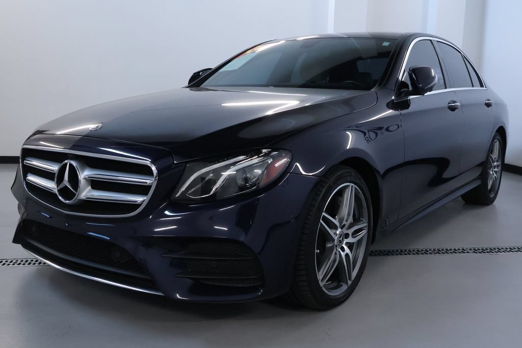 Used 2019 Mercedes-Benz E 300 4MATIC image 3