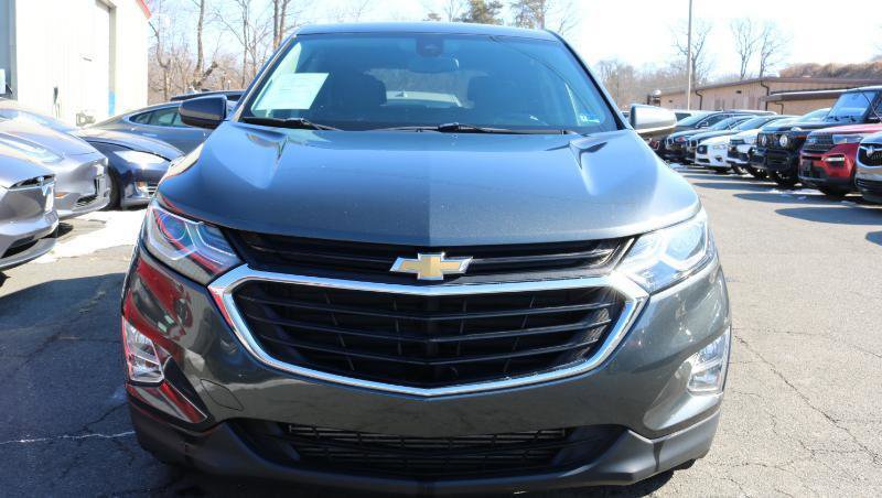 Used 2020 Chevrolet Equinox LT w/ Driver Convenience Package image 2