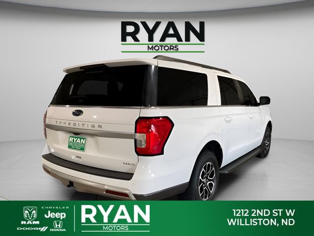 Used 2024 Ford Expedition Max XLT AWD/4WD image 3