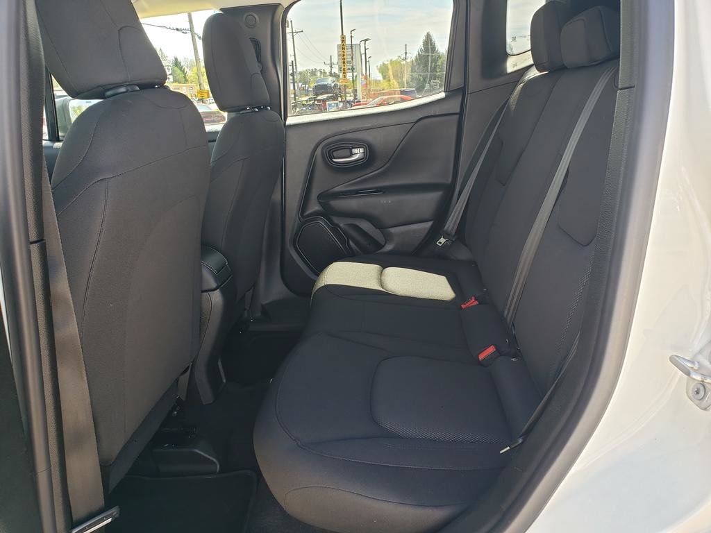 Certified 2023 Jeep Renegade Latitude AWD/4WD image 12