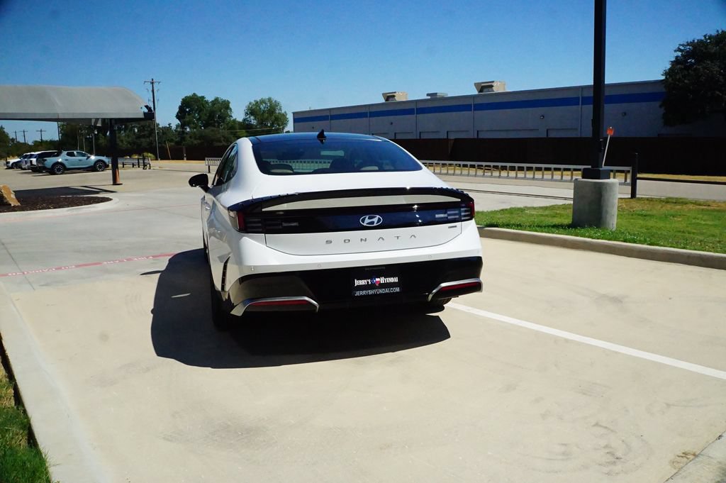 New 2026 Hyundai Sonata Limited FWD image 6