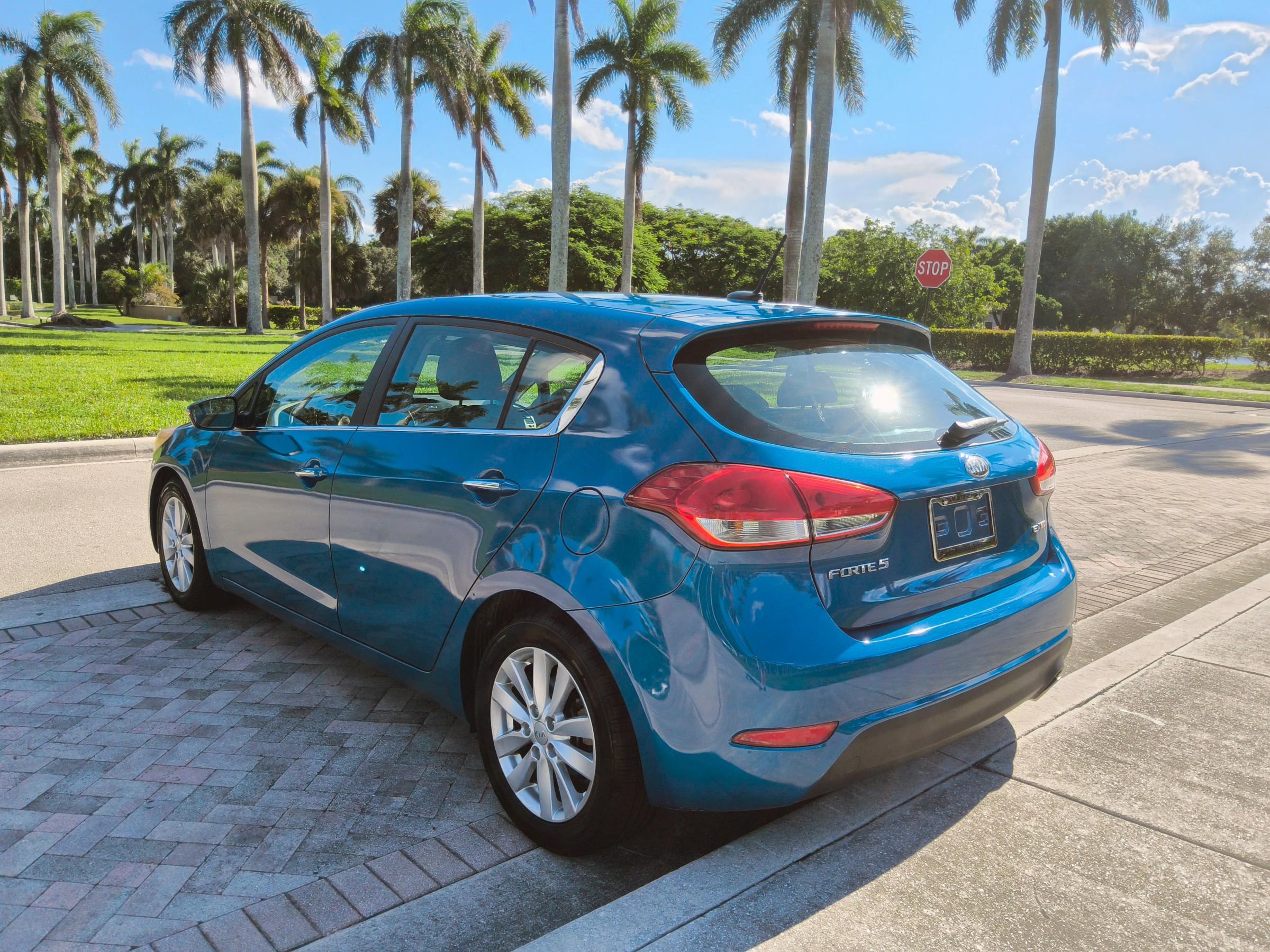 Used 2014 Kia Forte EX image 6