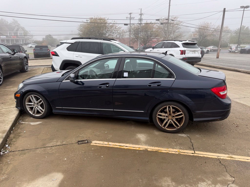 Used 2013 Mercedes-Benz C 300 4MATIC Sedan image 9
