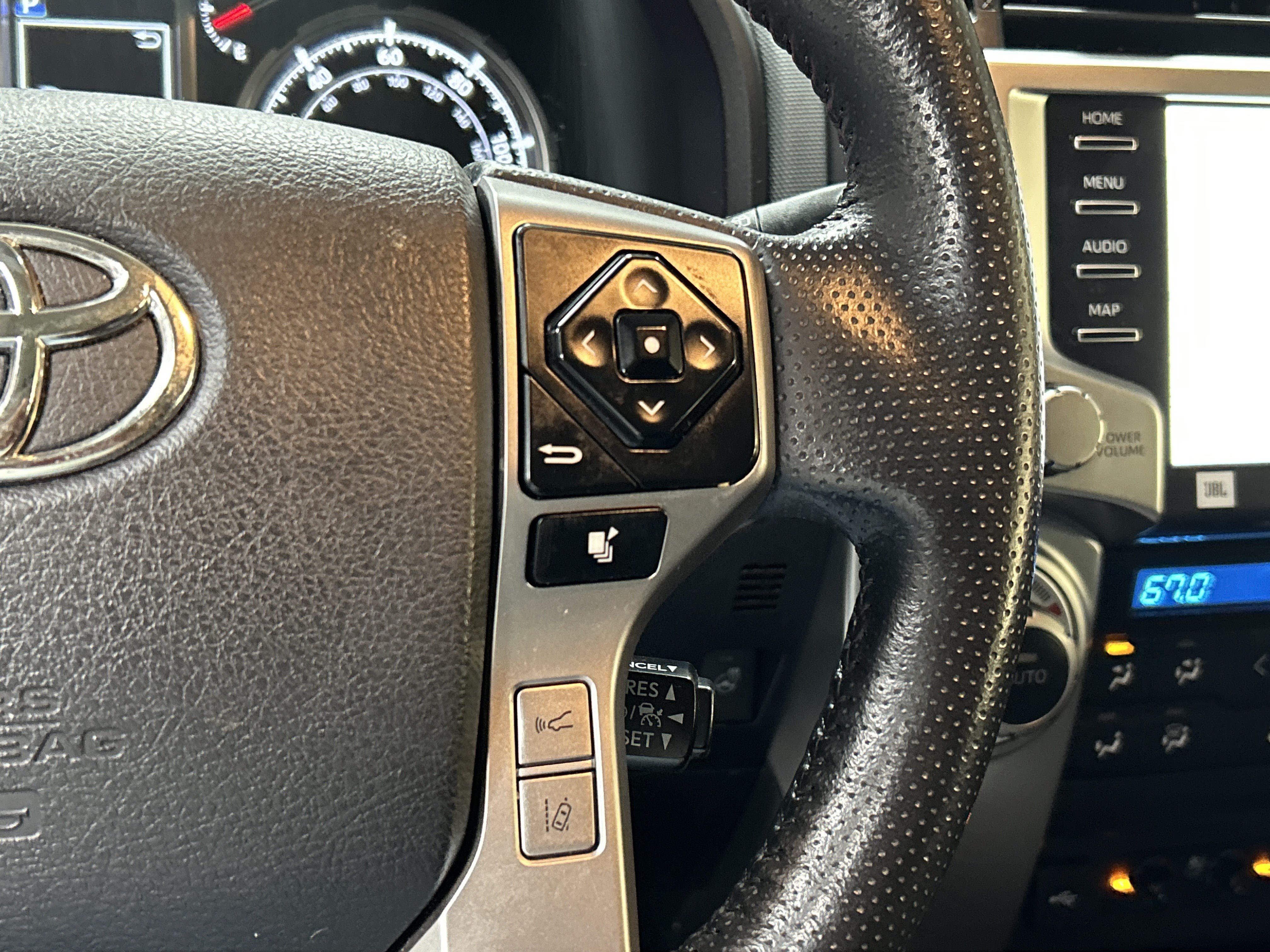 Used 2023 Toyota 4Runner Limited AWD/4WD image 20