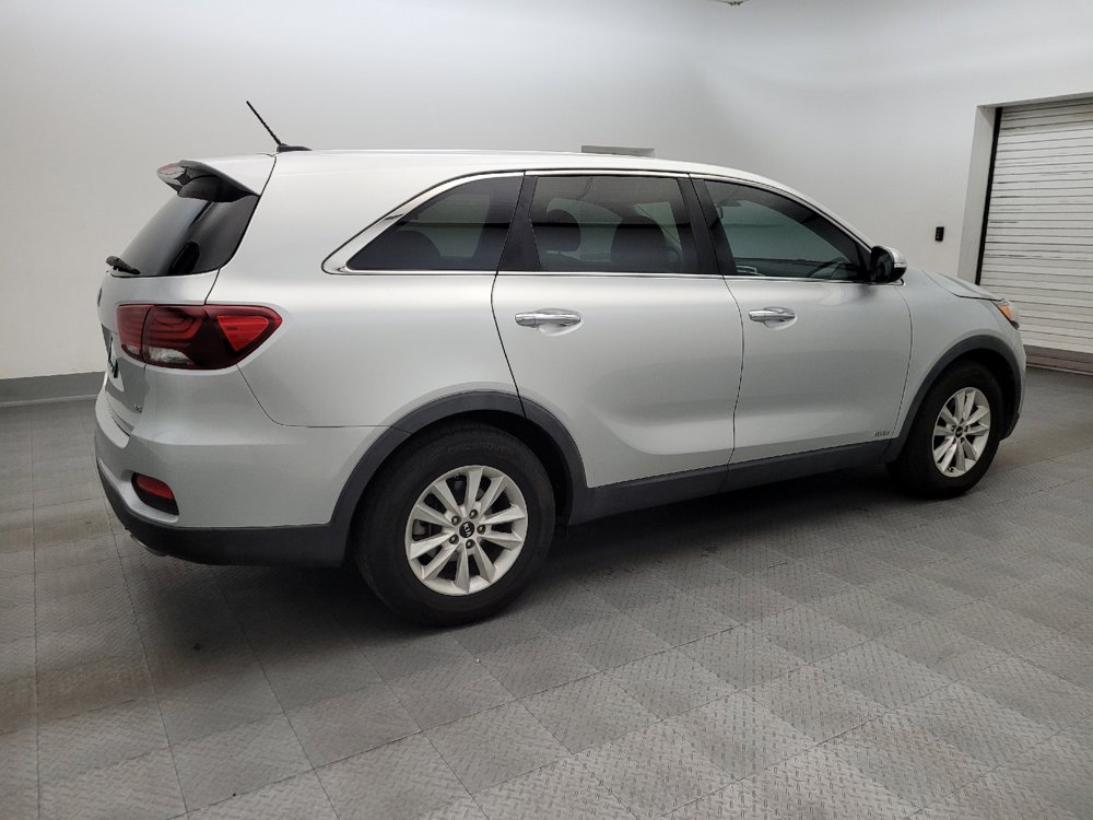 Used 2019 Kia Sorento AWD V6 image 10