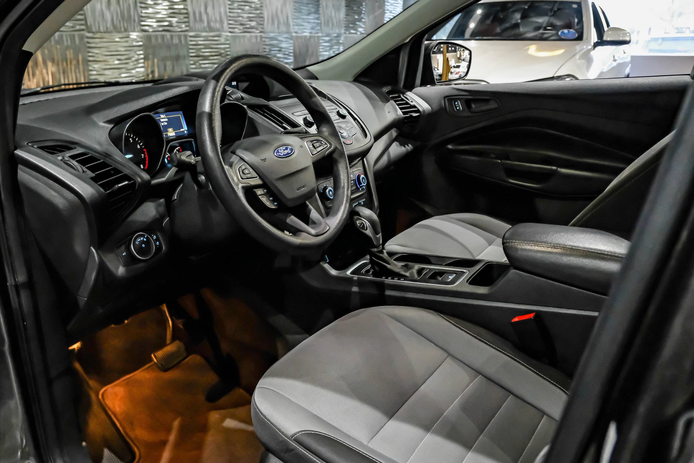 Used 2019 Ford Escape S FWD image 3