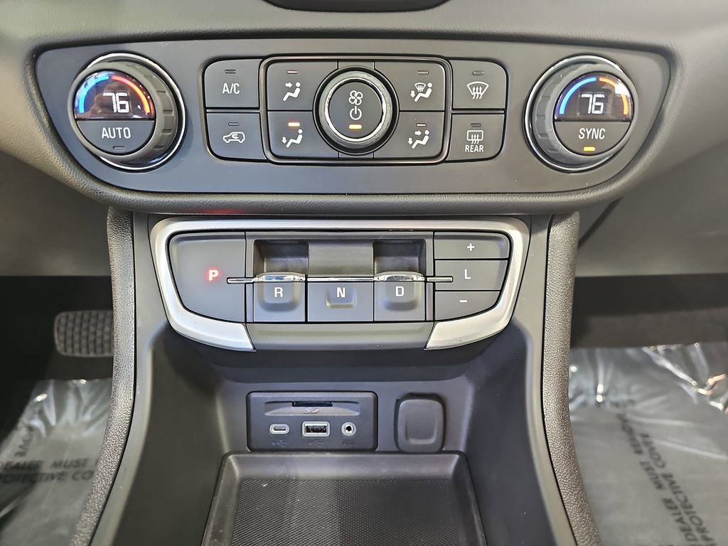 Certified 2022 GMC Terrain SLT w/ Elevation Edition AWD/4WD image 26
