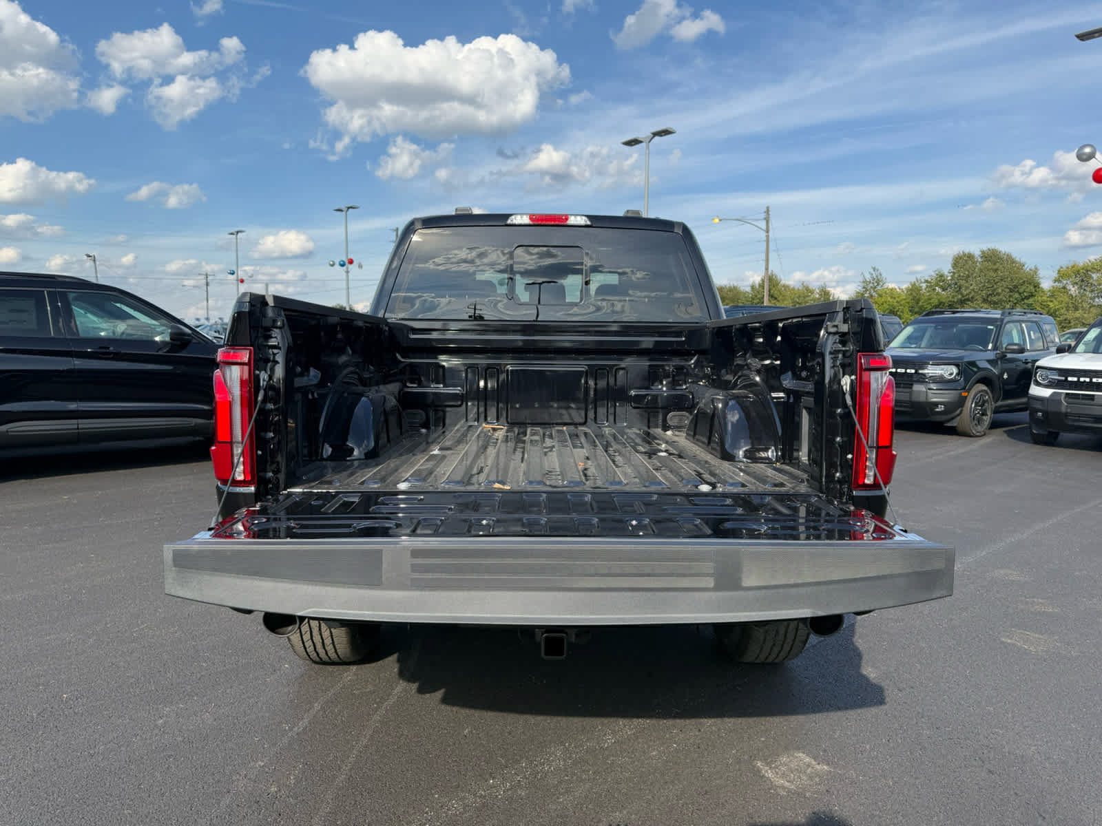 New 2026 Ford F150 Lariat w/ Equipment Group 501A Mid AWD/4WD image 23