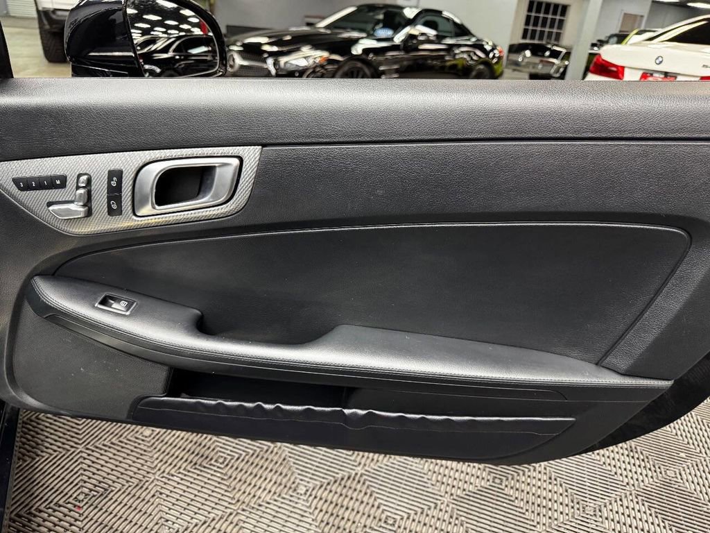 Used 2019 Mercedes-Benz SLC 300 w/ Premium Package image 56