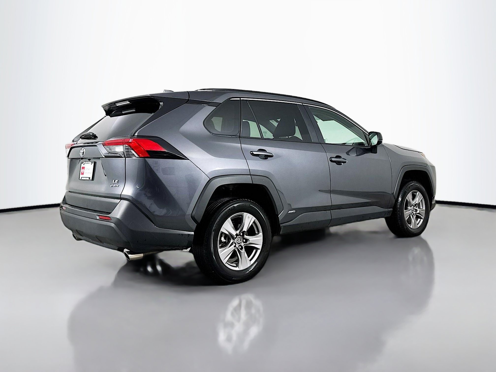Certified 2025 Toyota RAV4 LE AWD/4WD image 7