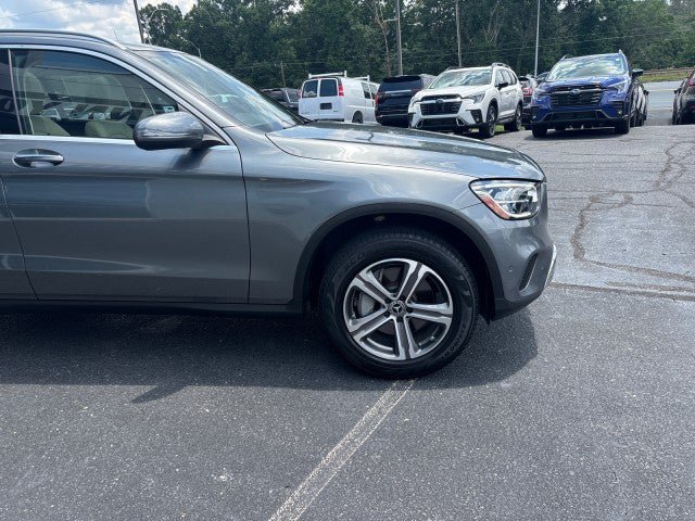 Used 2021 Mercedes-Benz GLC 300 4MATIC image 5