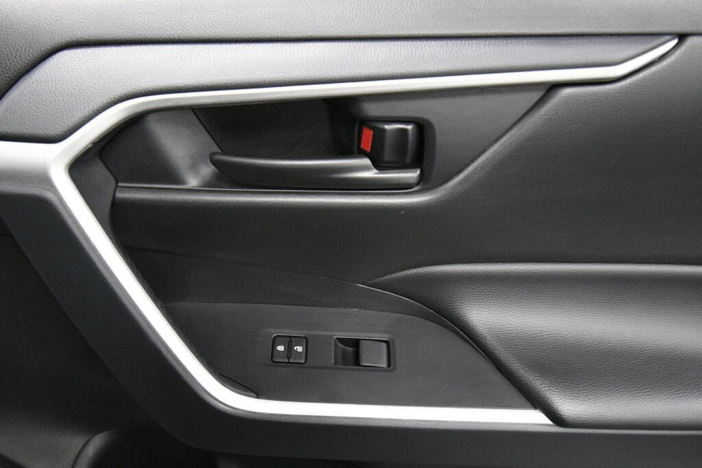 Certified 2025 Toyota RAV4 LE FWD image 26
