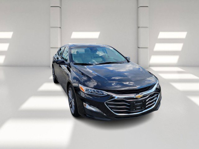 Used 2024 Chevrolet Malibu LT image 3