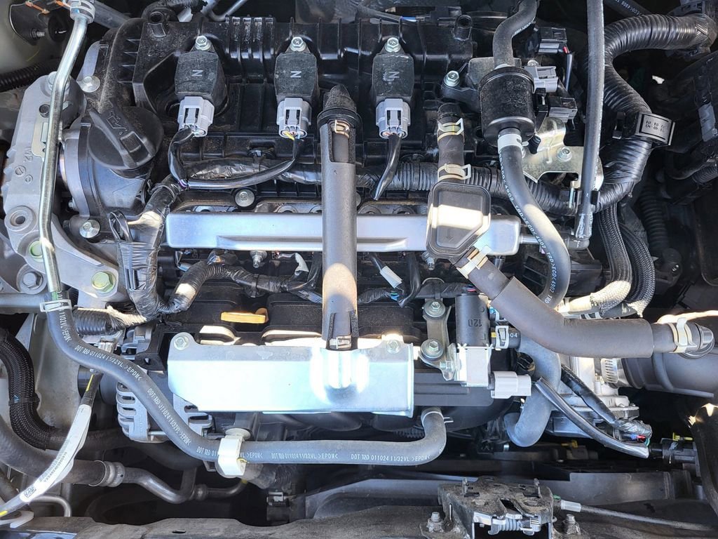 Used 2025 Nissan Versa S FWD image 23