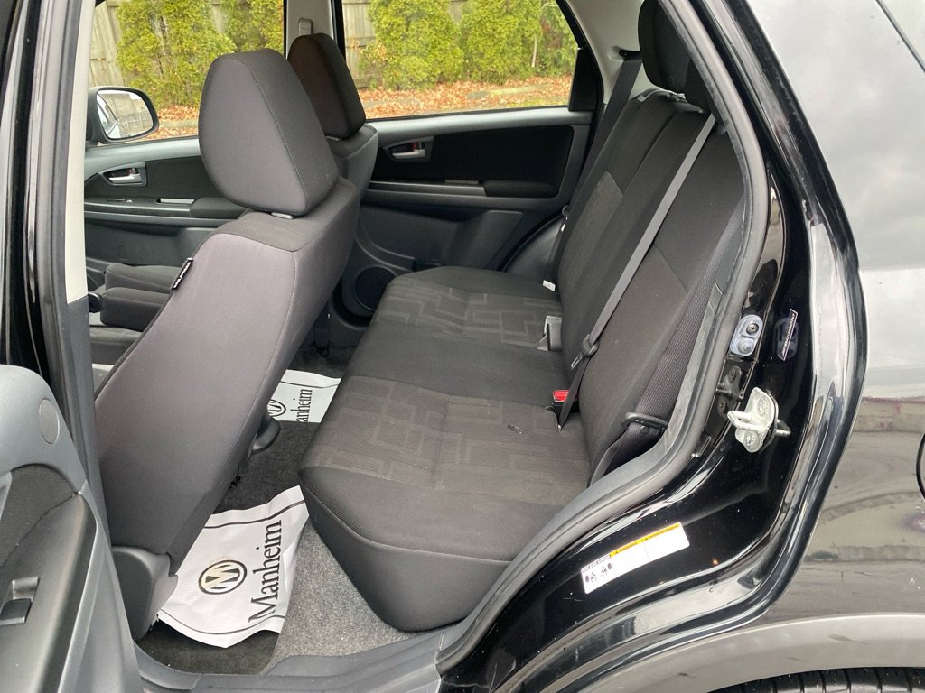Used 2012 Suzuki SX4 AWD Hatchback image 14
