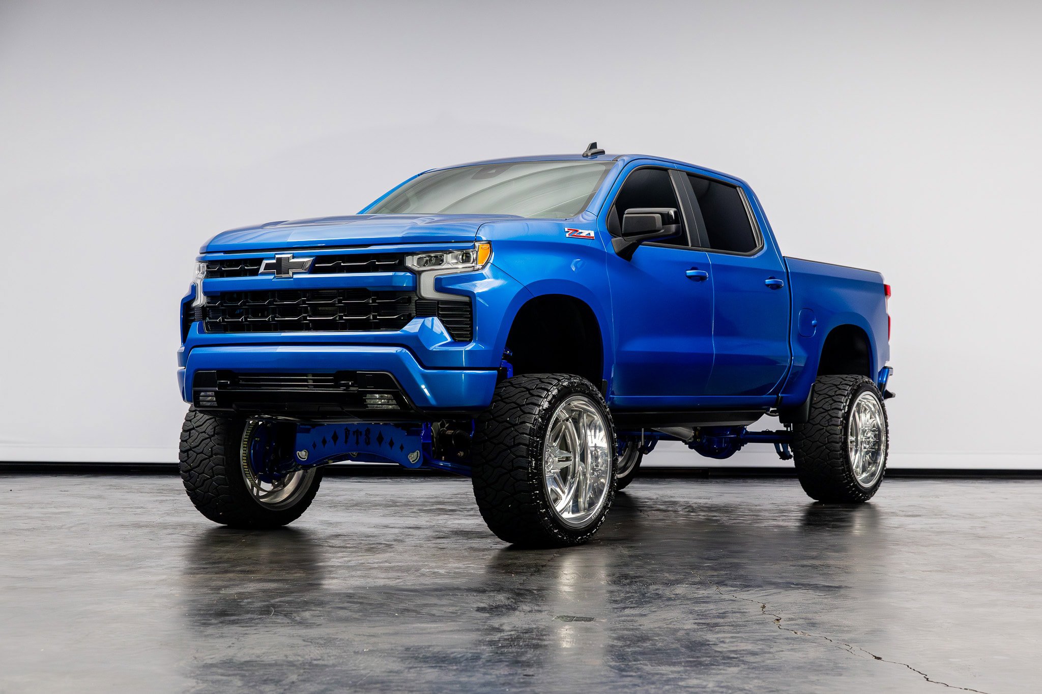 Used 2023 Chevrolet Silverado 1500 RST AWD/4WD image 7