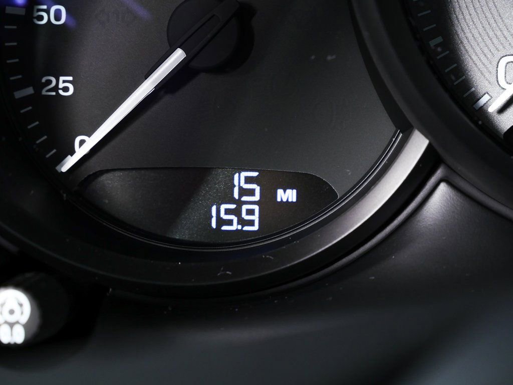 New 2026 Porsche Macan S image 12