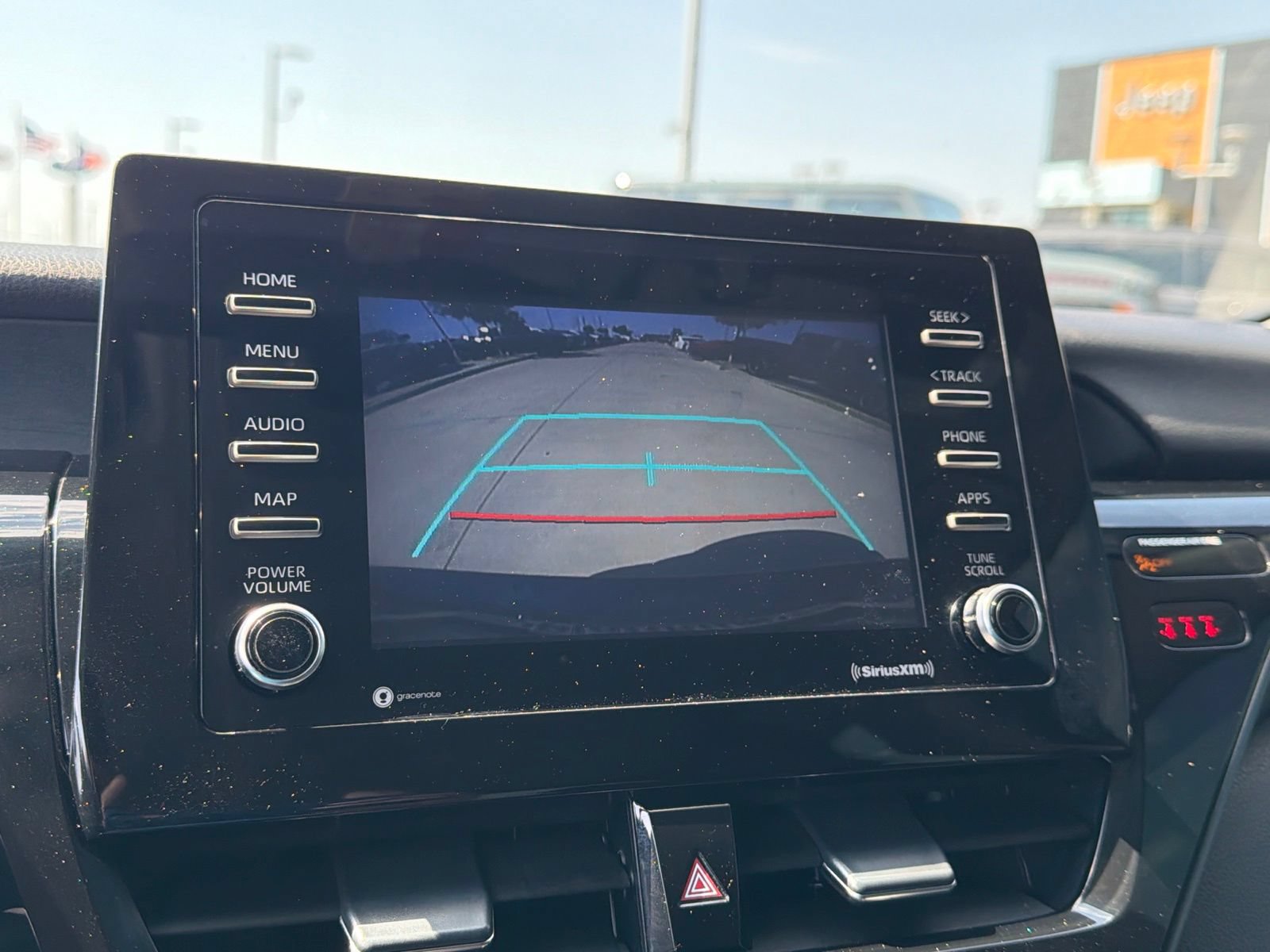 Used 2021 Toyota Camry SE FWD image 22
