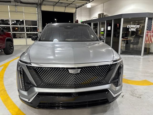 Certified 2026 Cadillac Vistiq Premium Luxury AWD/4WD image 2