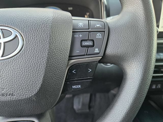Used 2025 Toyota Camry LE FWD image 22