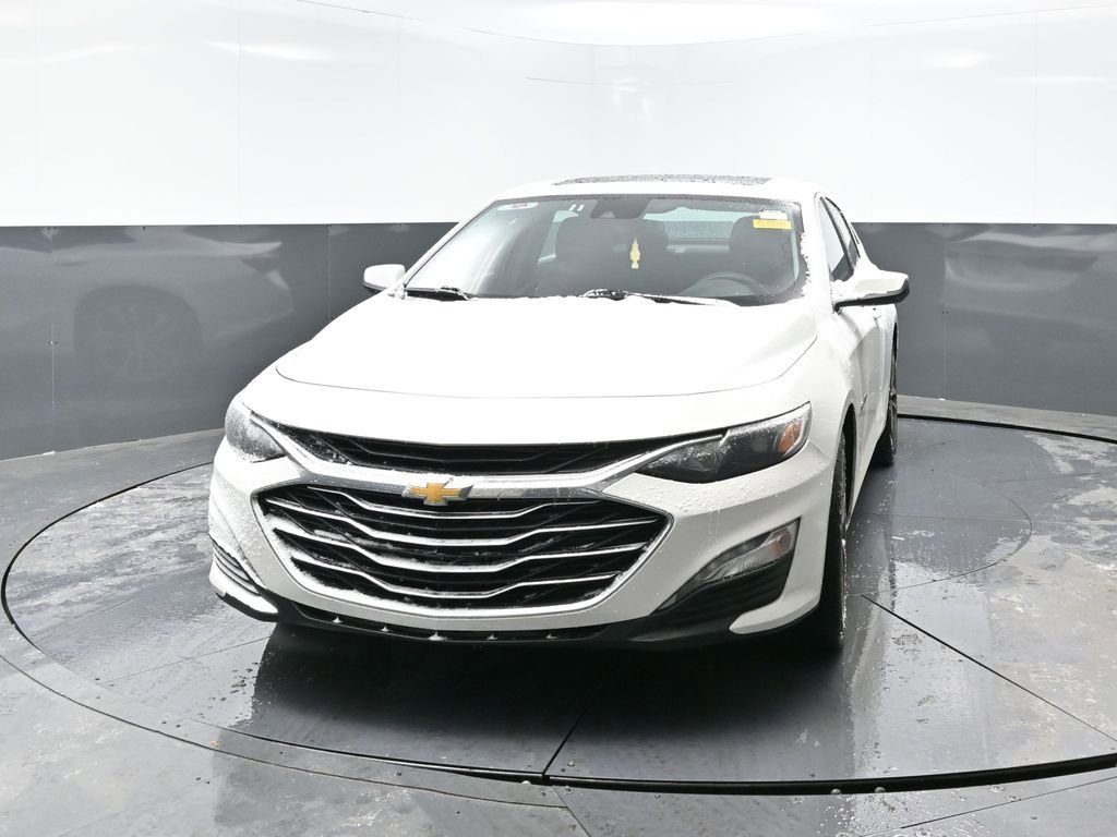 Used 2023 Chevrolet Malibu LT w/ Driver Confidence Package image 8