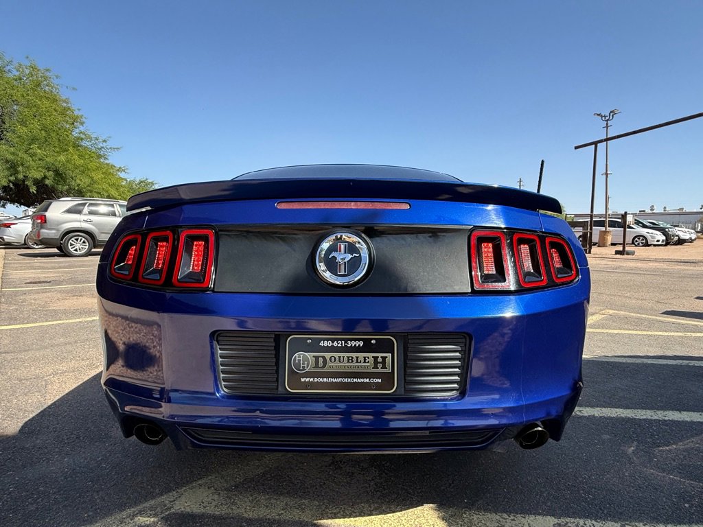 Used 2013 Ford Mustang Premium RWD image 6