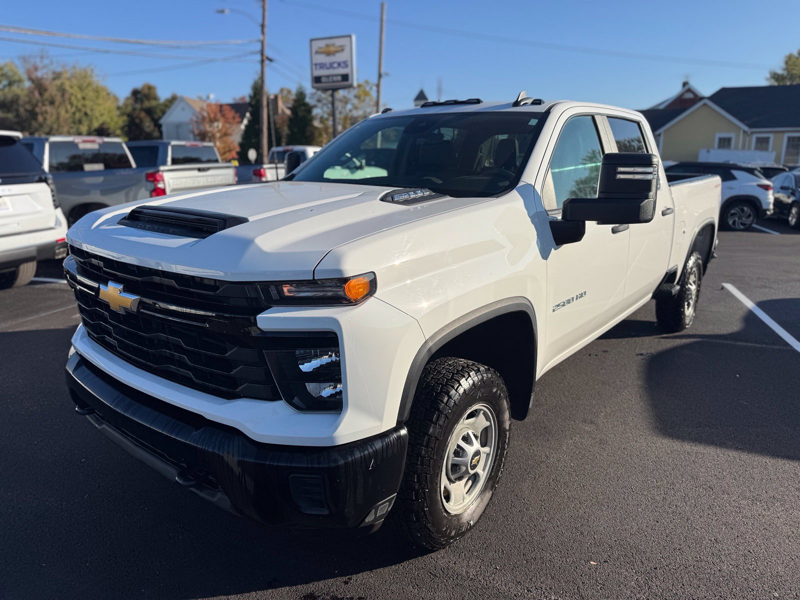 Used 2024 Chevrolet Silverado 2500 W/T AWD/4WD image 2