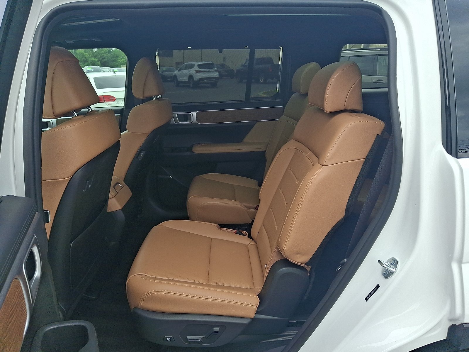 Certified 2026 Hyundai Santa Fe Limited AWD/4WD image 11