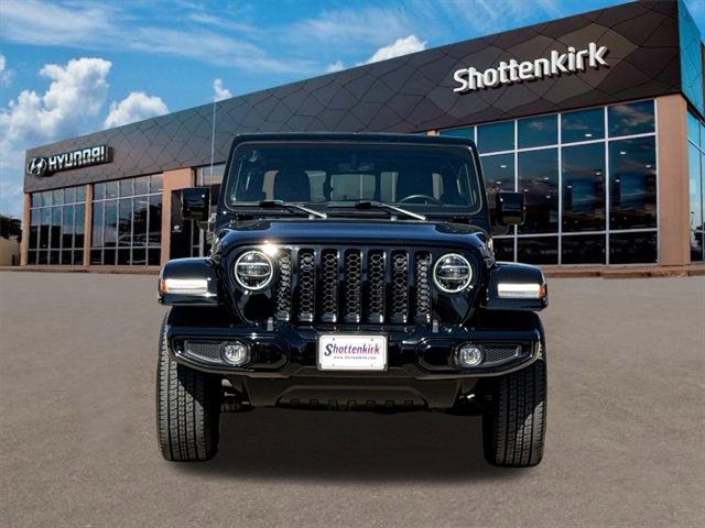 Used 2022 Jeep Gladiator Overland image 2